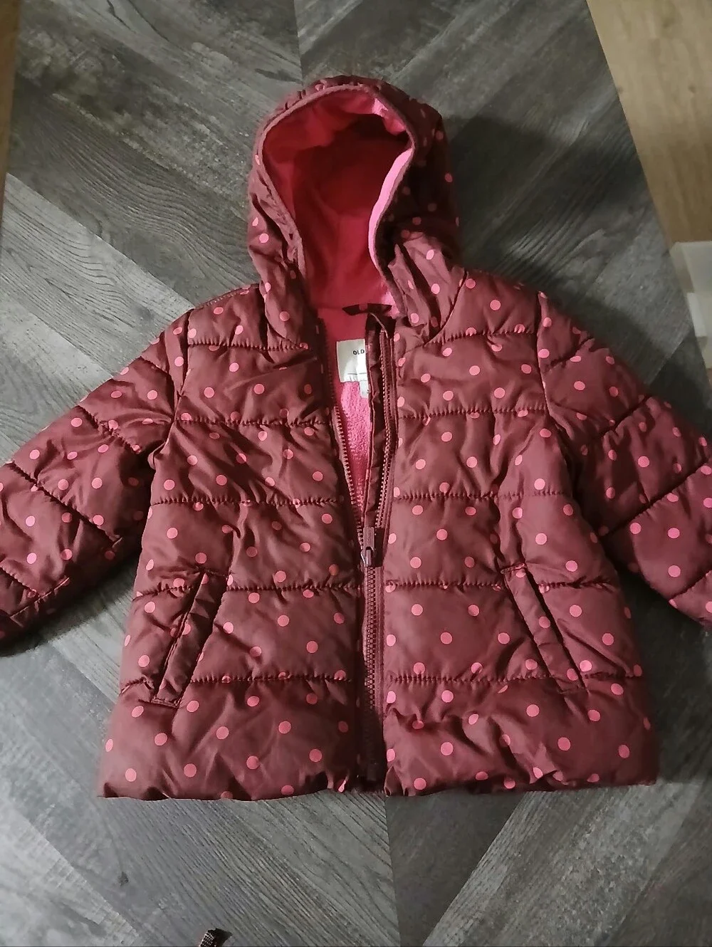 Old Navy Girls' Hooded Puffer Jacket in Burgundy with Pink Polka Dots